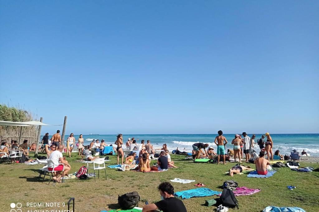 Ferienwohnung El Penon Idilico Piso A Pie De Playa Salobreña Exterior foto