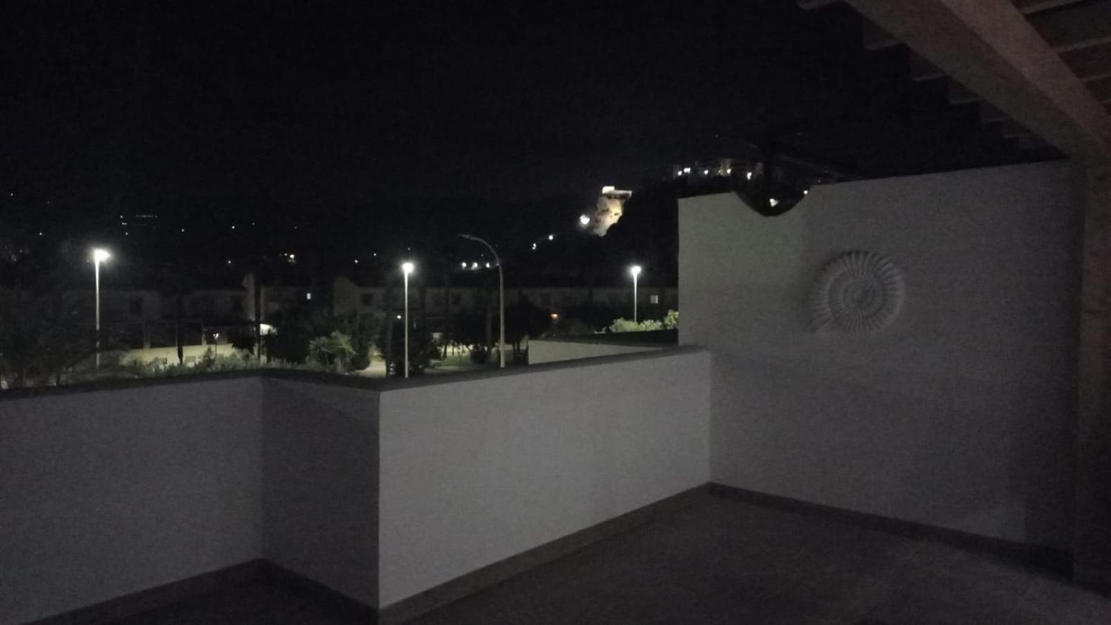Ferienwohnung El Penon Idilico Piso A Pie De Playa Salobreña Exterior foto